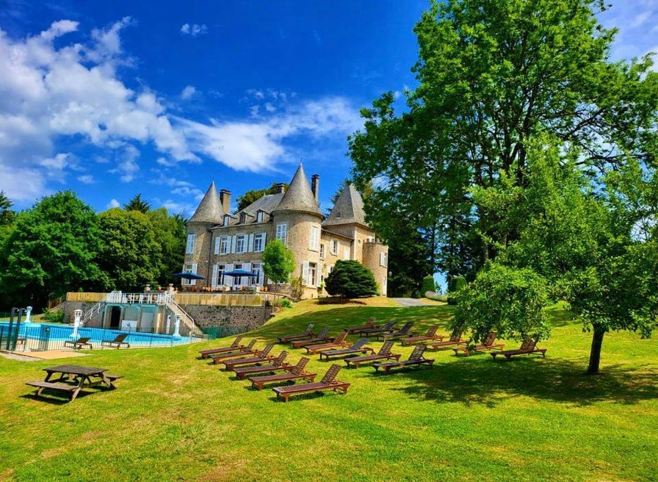 Chateau Le Mialaret Neuvic  Luaran gambar