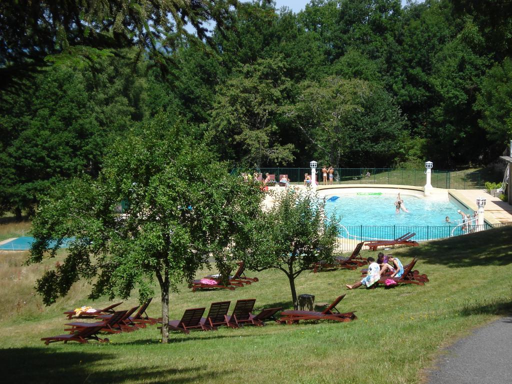 Chateau Le Mialaret Neuvic  Luaran gambar